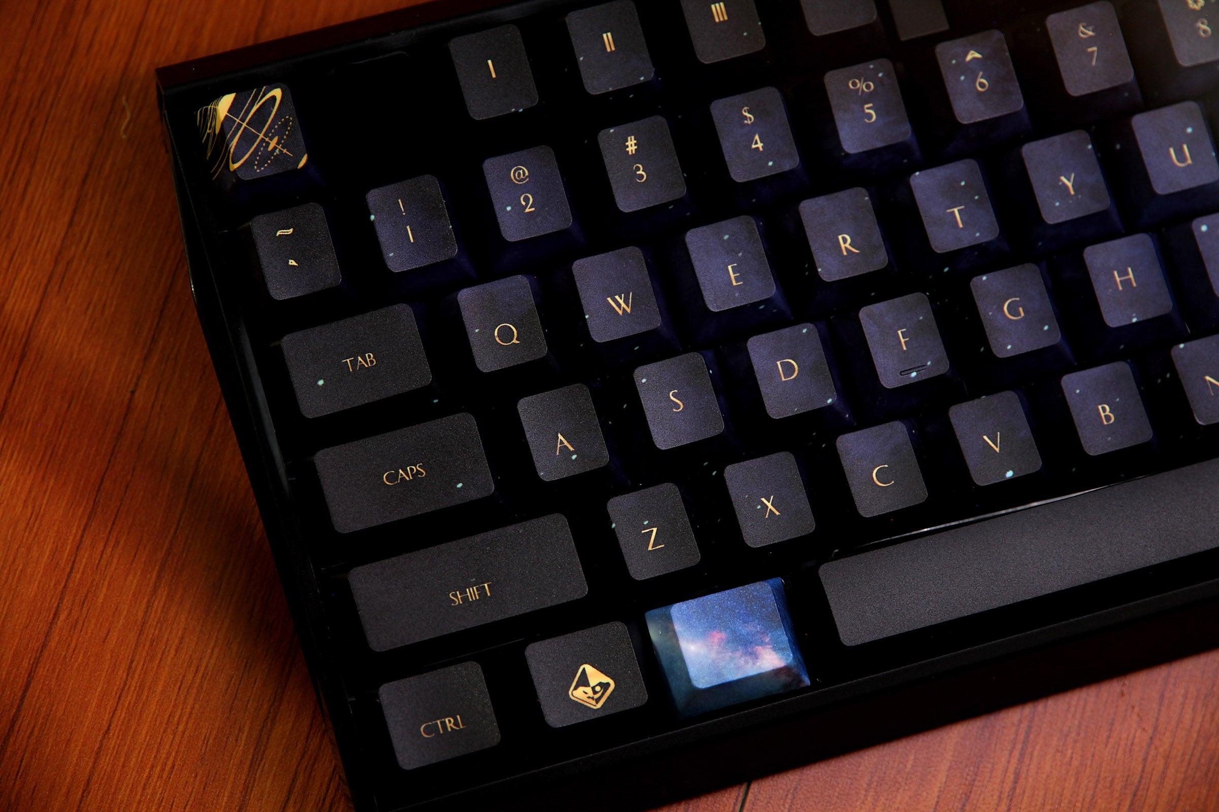 TRAITORS INFINITY 108 PBT KEYCAP SET (TRDINF108US) - DataBlitz
